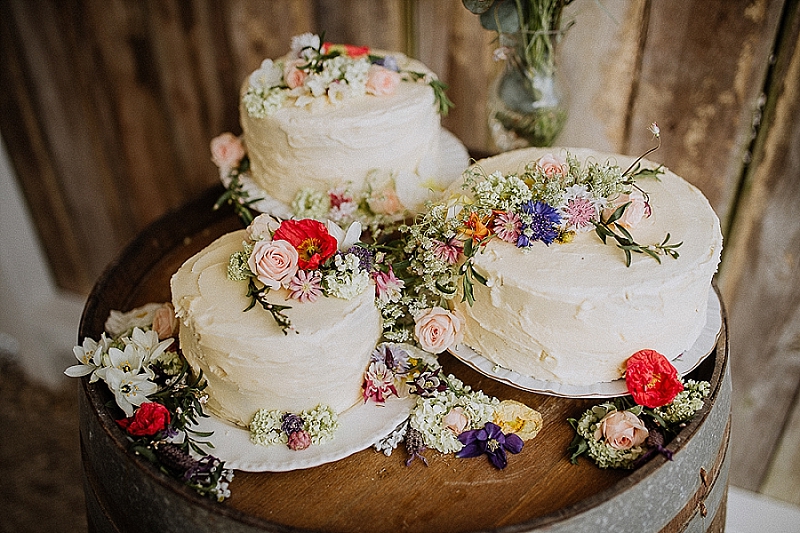 trio de bolos para casamento civil