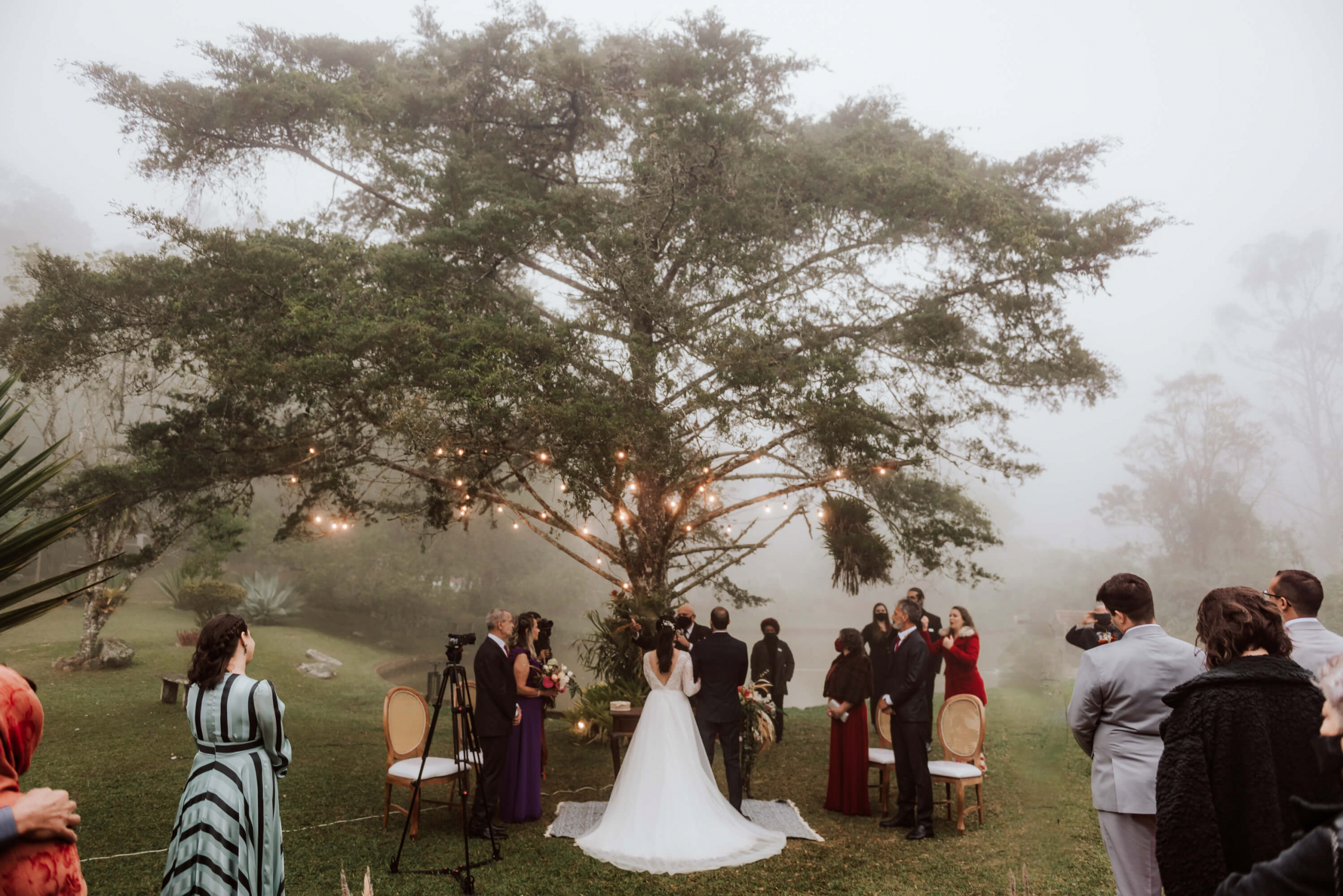 Casamento sustentável em tarde com neblina no Rio de Janeiro