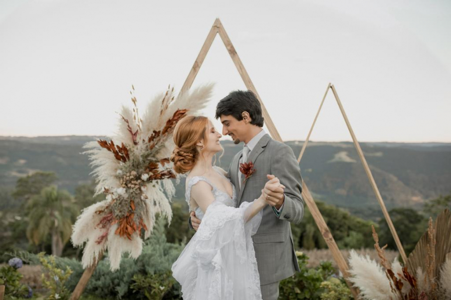 imagem 1 fornecedor: Celebre Gramado