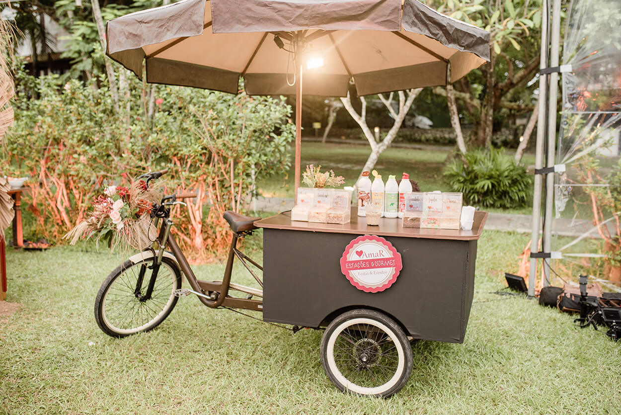 Bike com carrinho de sorvete elegante