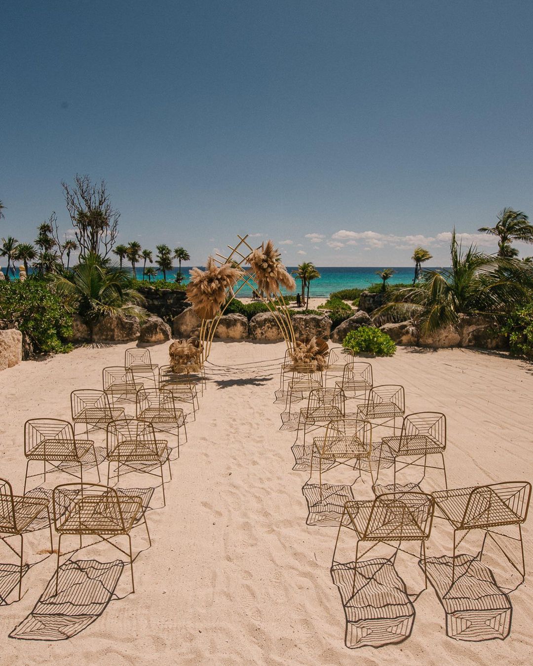 casamento em cancún decoração cerimonia ao ar livre