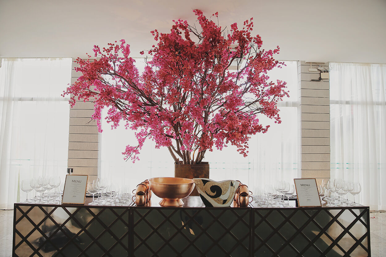 Mesa com cerejeira