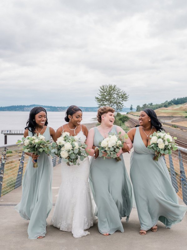 capa post: cropped-Cintia-Andrews-Elegant-Waterfront-Wedding-Lessie-Blue-Photography33.jpg