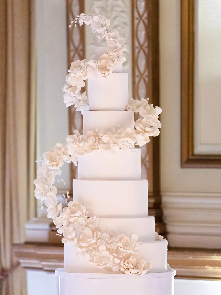  bolo-de-casamento-com -flores-em-espiral (2)