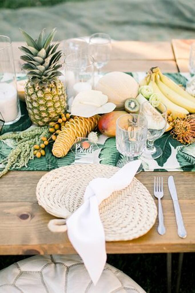 decoração de casamento para mesa com frutas