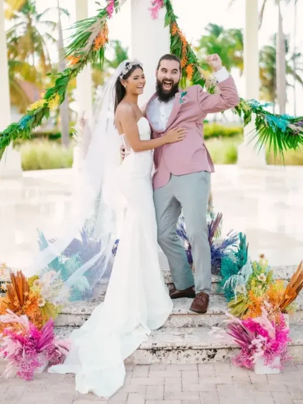 capa post: cropped-08-Rainbow-Beach-WeddingInspiration.webp