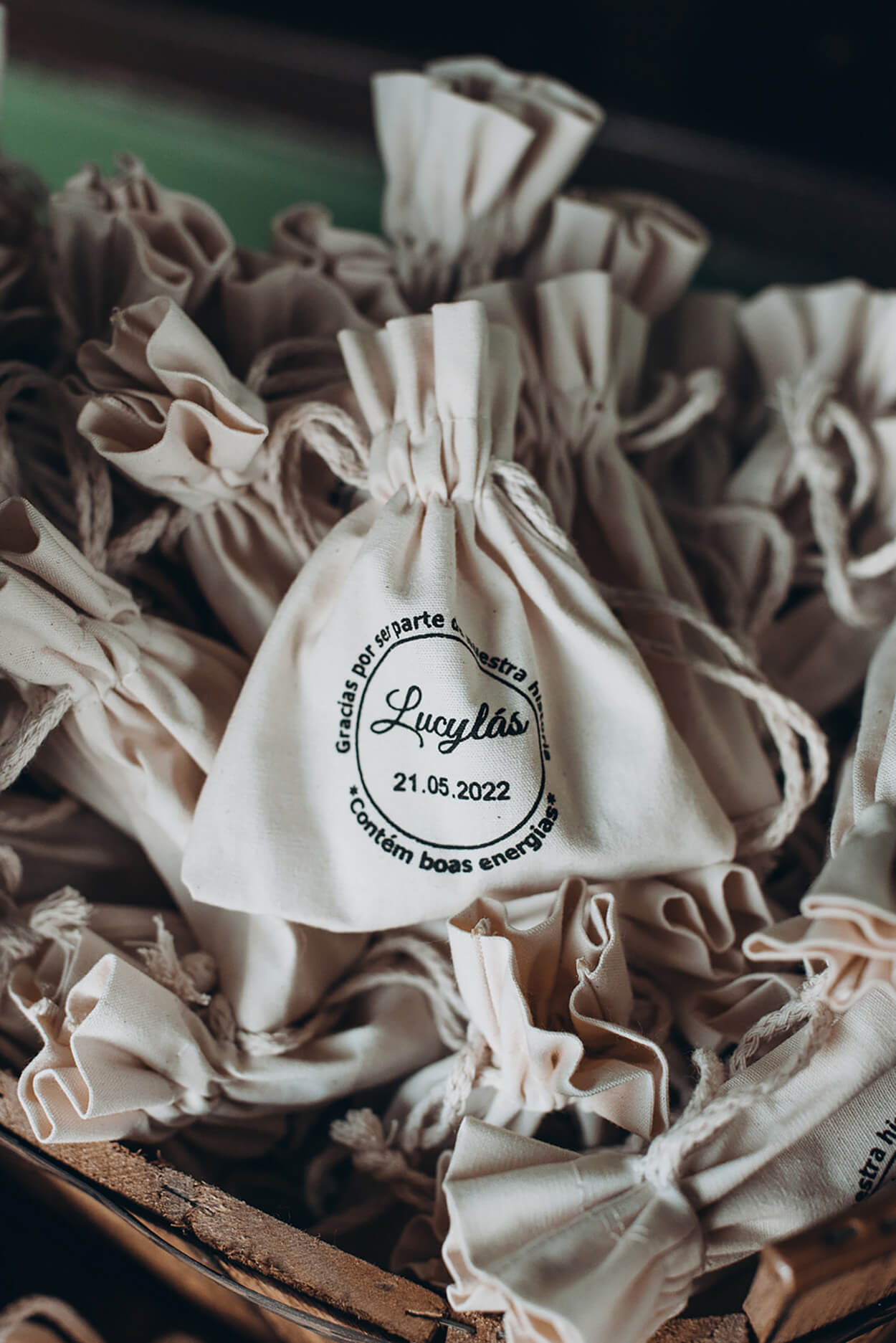 saquinhos de pano personalizados para lembrancinhas