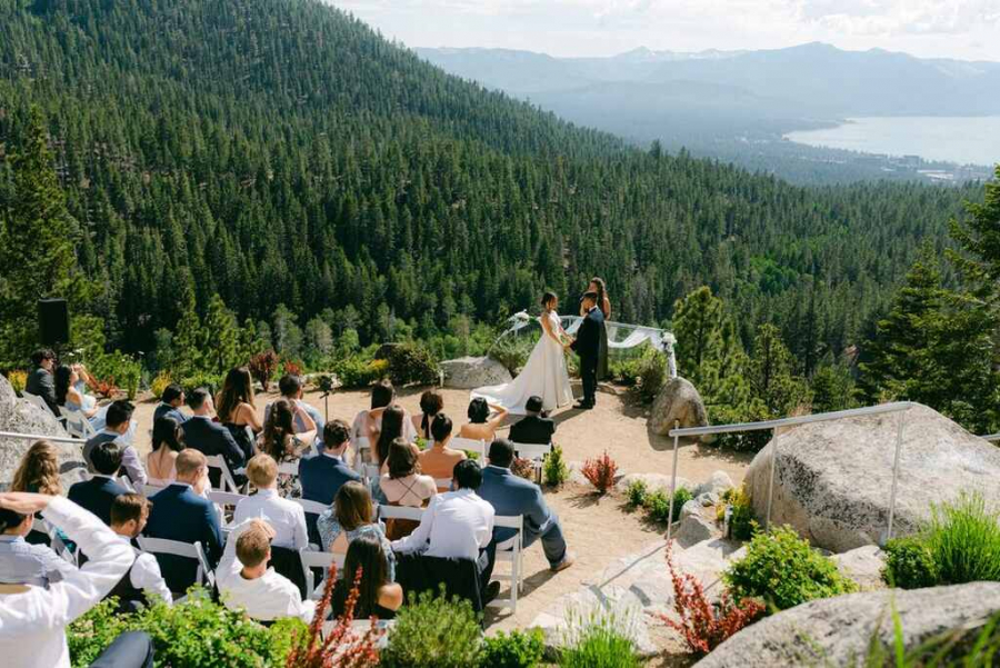 casamento ao ar livre na montanha
