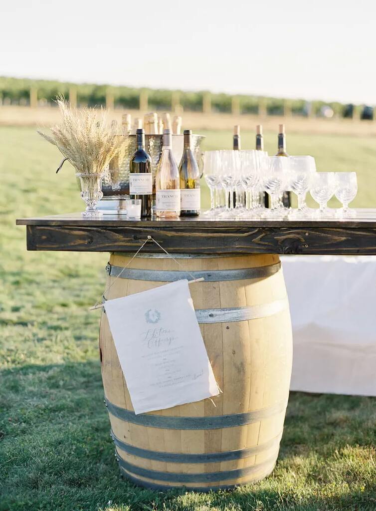 bar de barril para decoração de casamento rústico