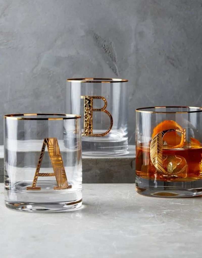 copos personalizados com iniciais do nome para lembrancinha de cha de panela