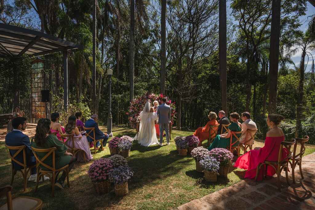 cerimonia de casamento no jardim
