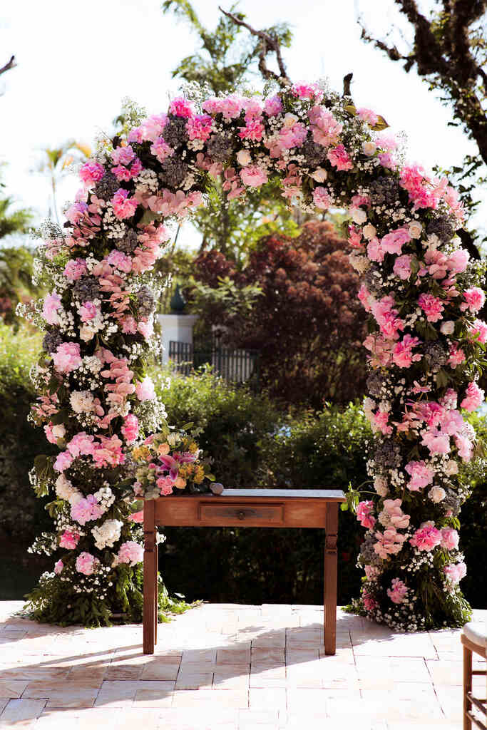 altar floral cor de rosa