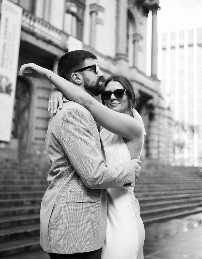 Amora Photo em ensaio pré casamento com noivos na cidade