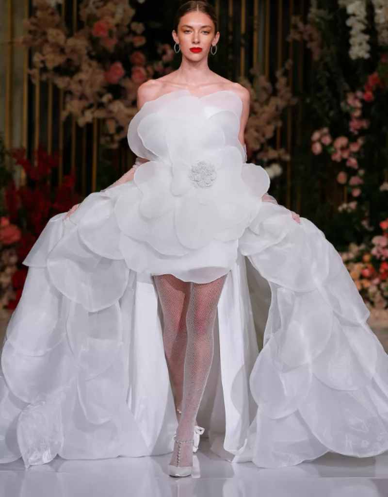 190 melhor ideia de Vestidos de noiva modernos em 2024