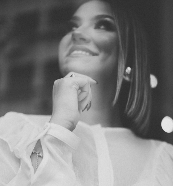 Fornecedor Logo: Rafaella Bartz