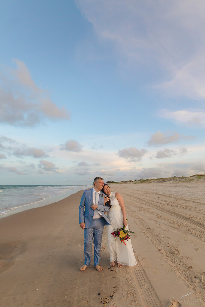  casamento-no-verão-pé-na-areia-na-praia (2)