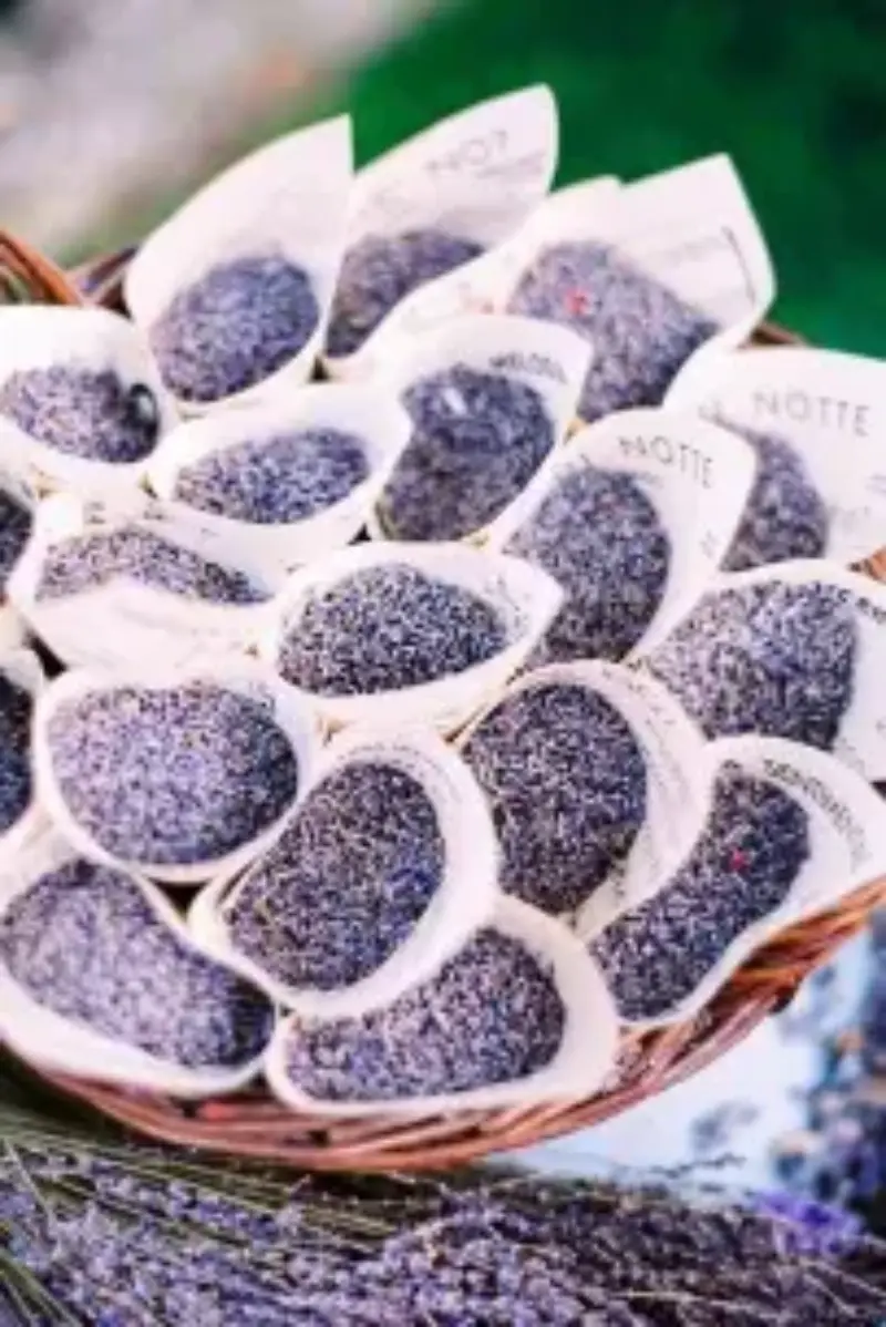 lavanda para a sa&iacute;da dos noivos