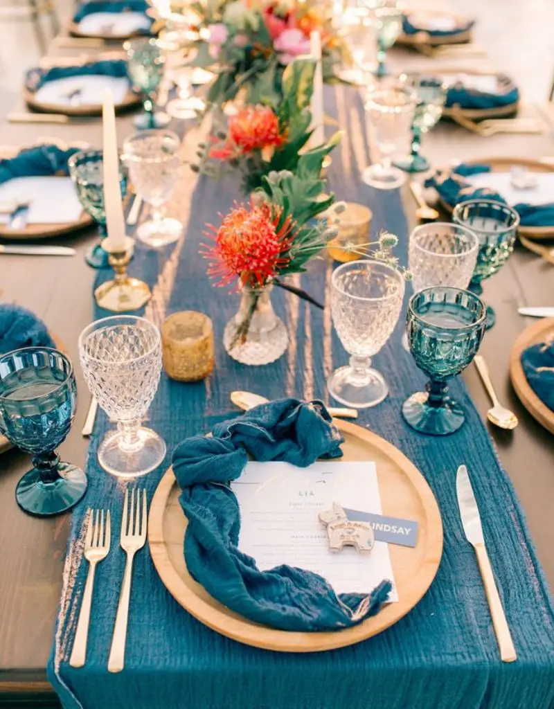 mesa posta casamento azul