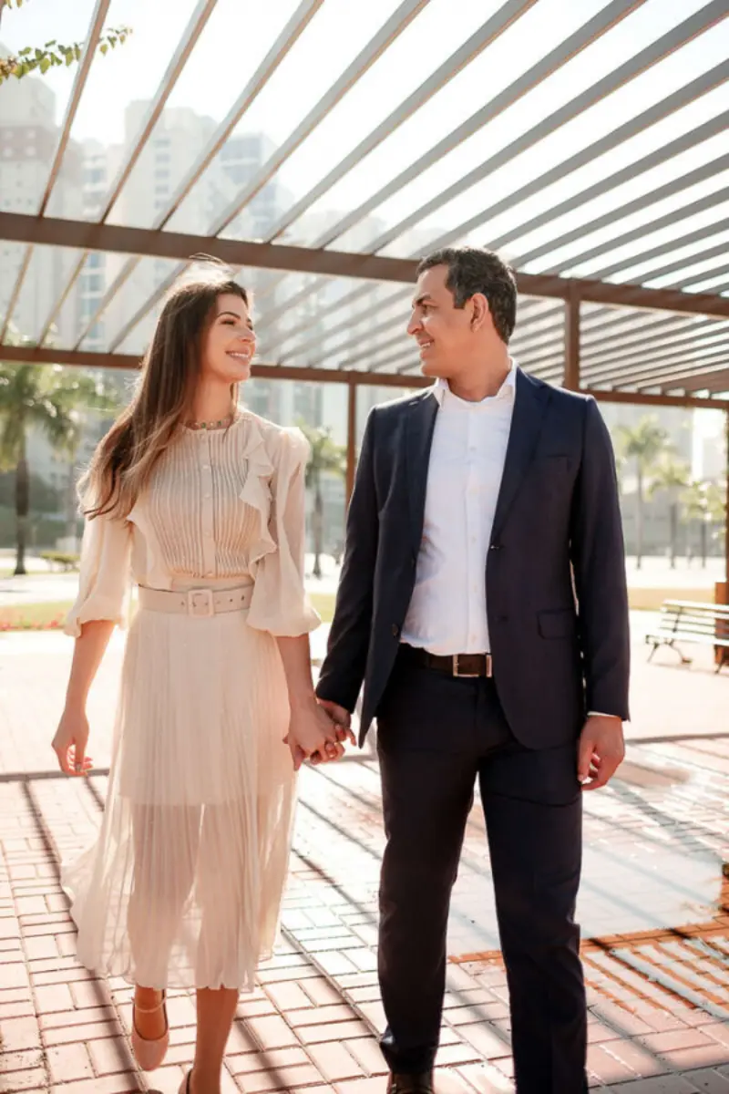 noivos em casamento civil