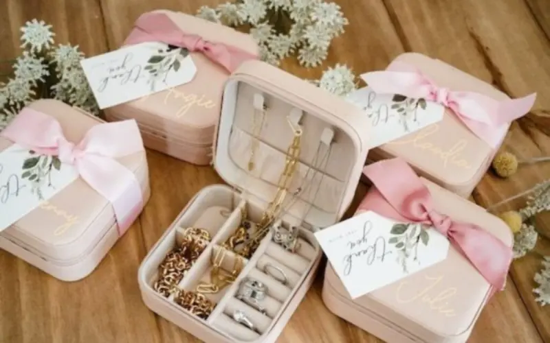 porta joias para madrinhas de casamento