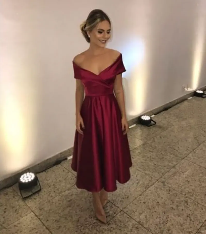 vestido de festa curto marsala