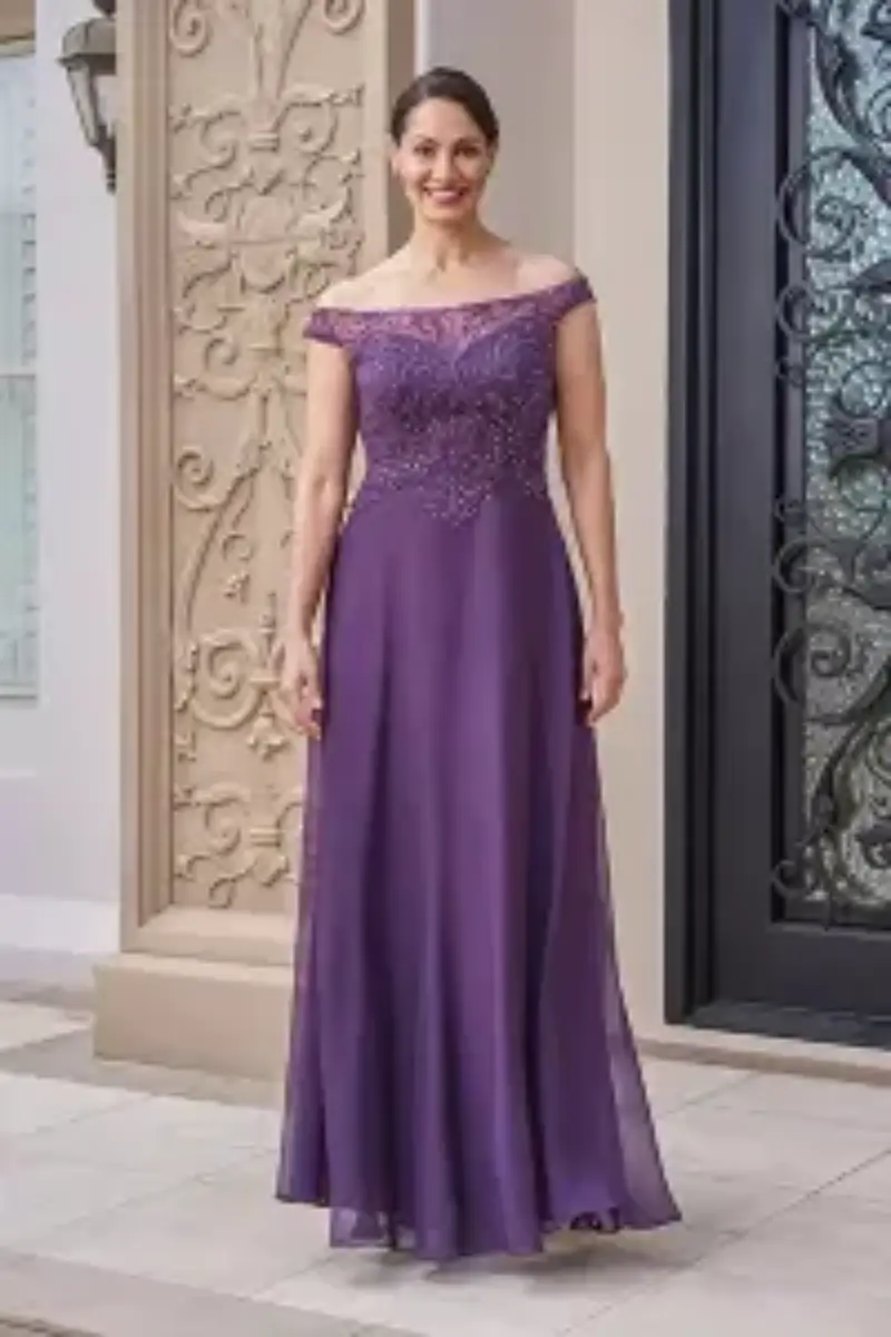 vestido pra m&atilde;e do noivo roxo