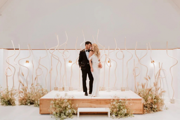 capa post: altar para casamento moderno e contemporâneo