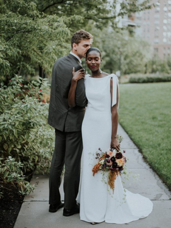 capa post: stunning-chicago-wedding-portrait-inspiration-lake-shore-east-park-18-700x1080-700x1080