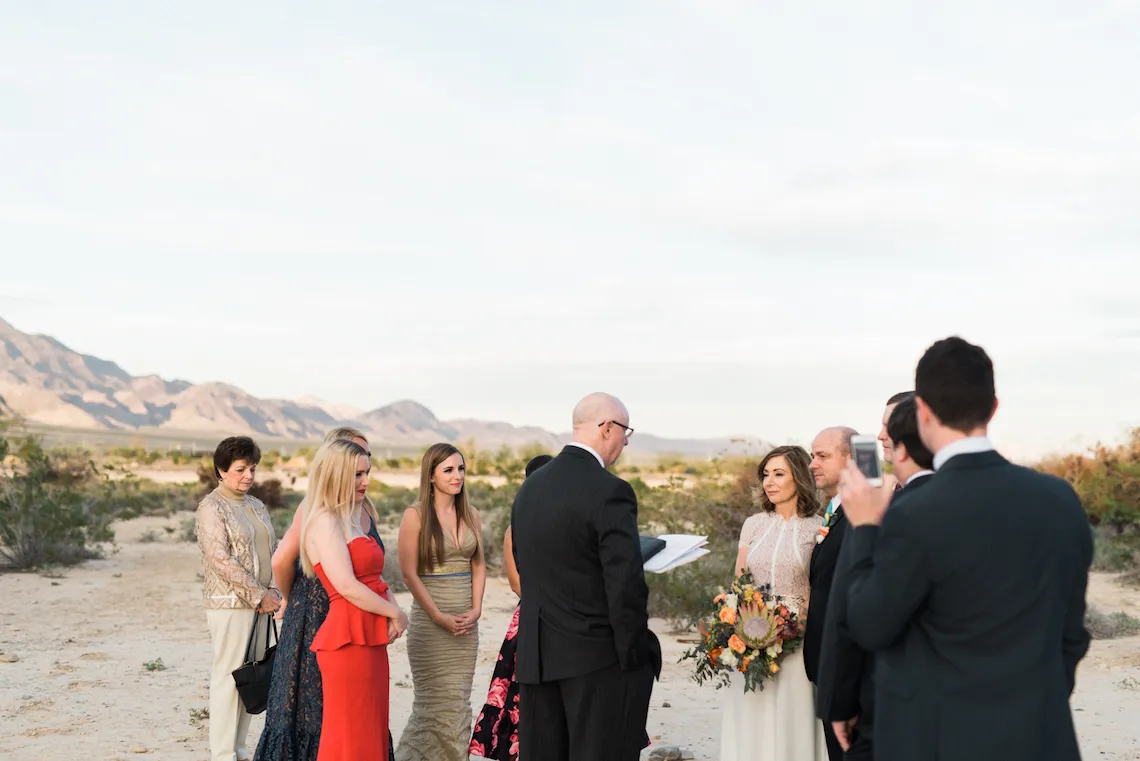 bodas de porcelana ao ar livre