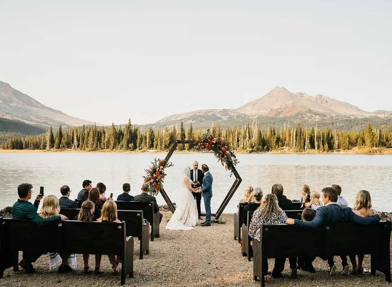 altar geométrico para casamento sem padrinhos