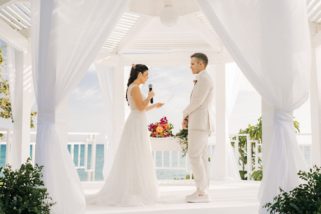 cerimônia no gazebo em casamento em punta cana