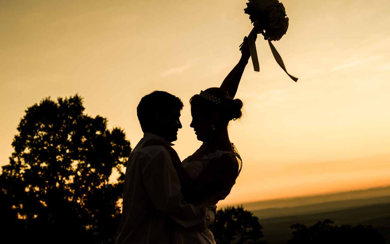 Casamento sem padrinhos: Liberdade de celebrar do seu jeito