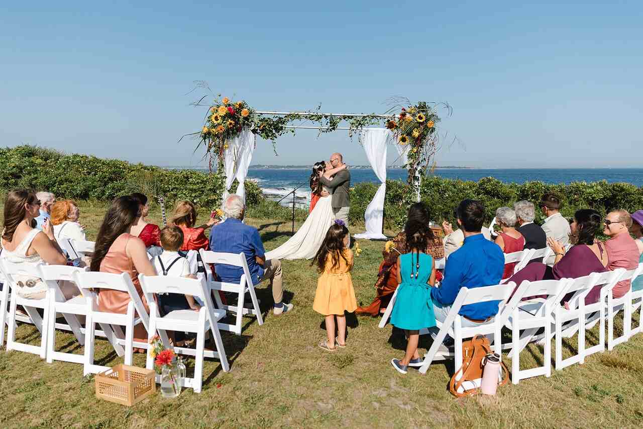 convidados de casamento na praia sem padrinhos