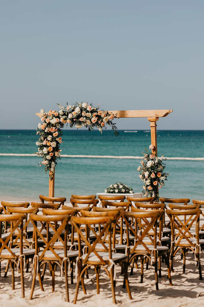 Destination Wedding no Caribe inspira com visual leve