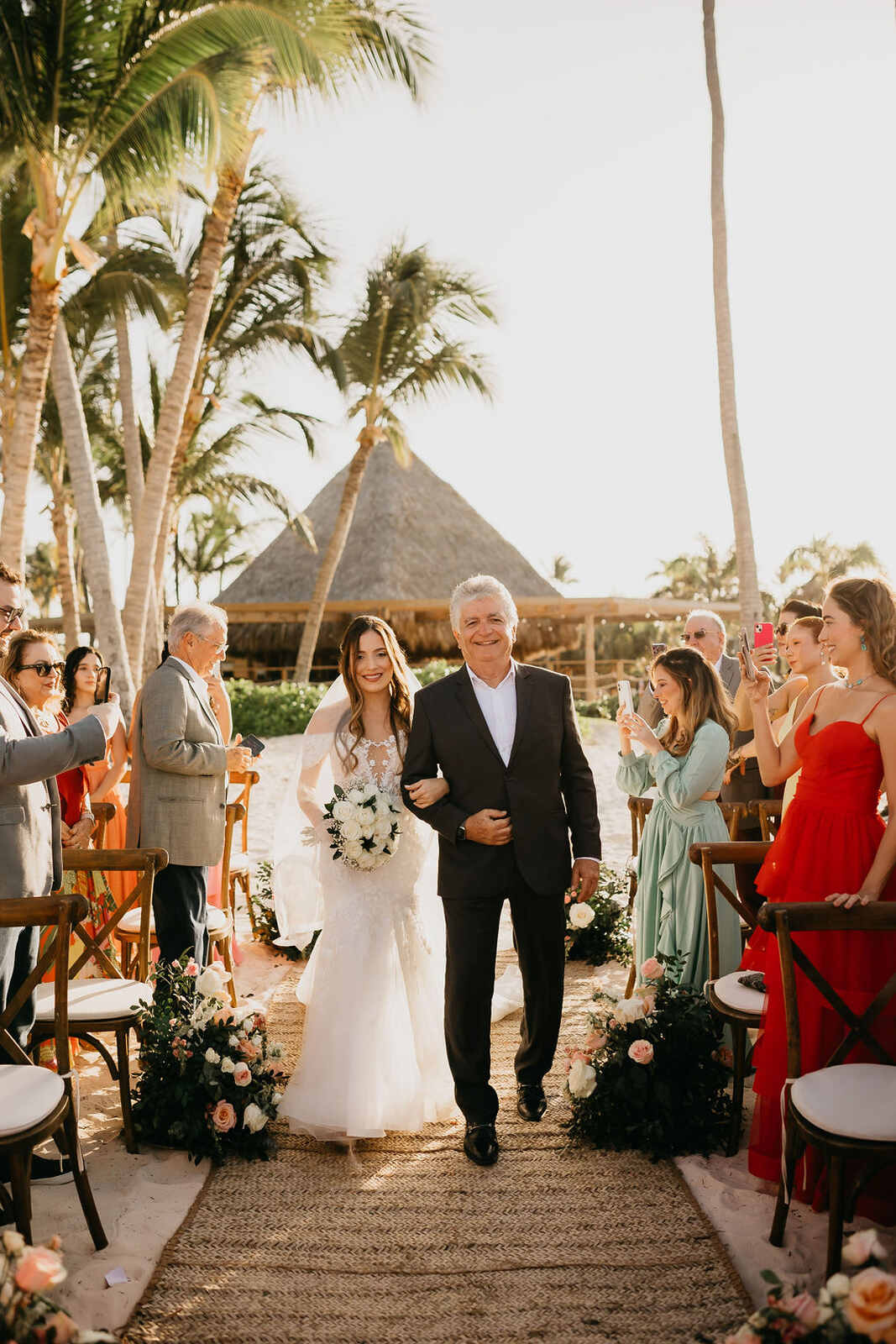 Destination Wedding no Caribe inspira com visual leve