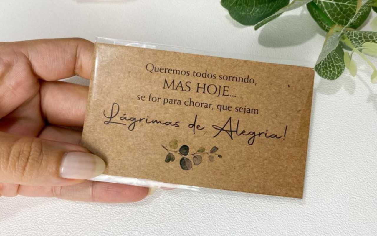 lágrimas de alegria com frase personalizada