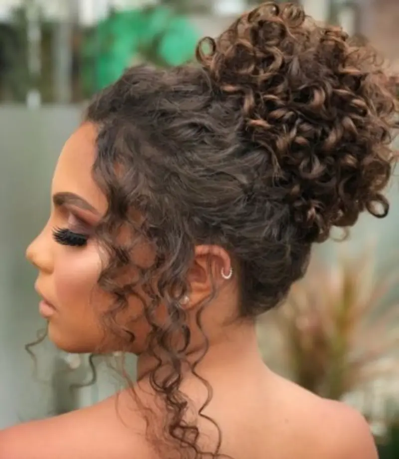 penteado para cabelo crespo