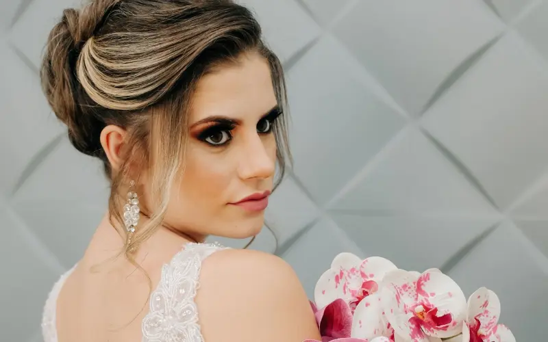 penteado para casamento civil coque baixo