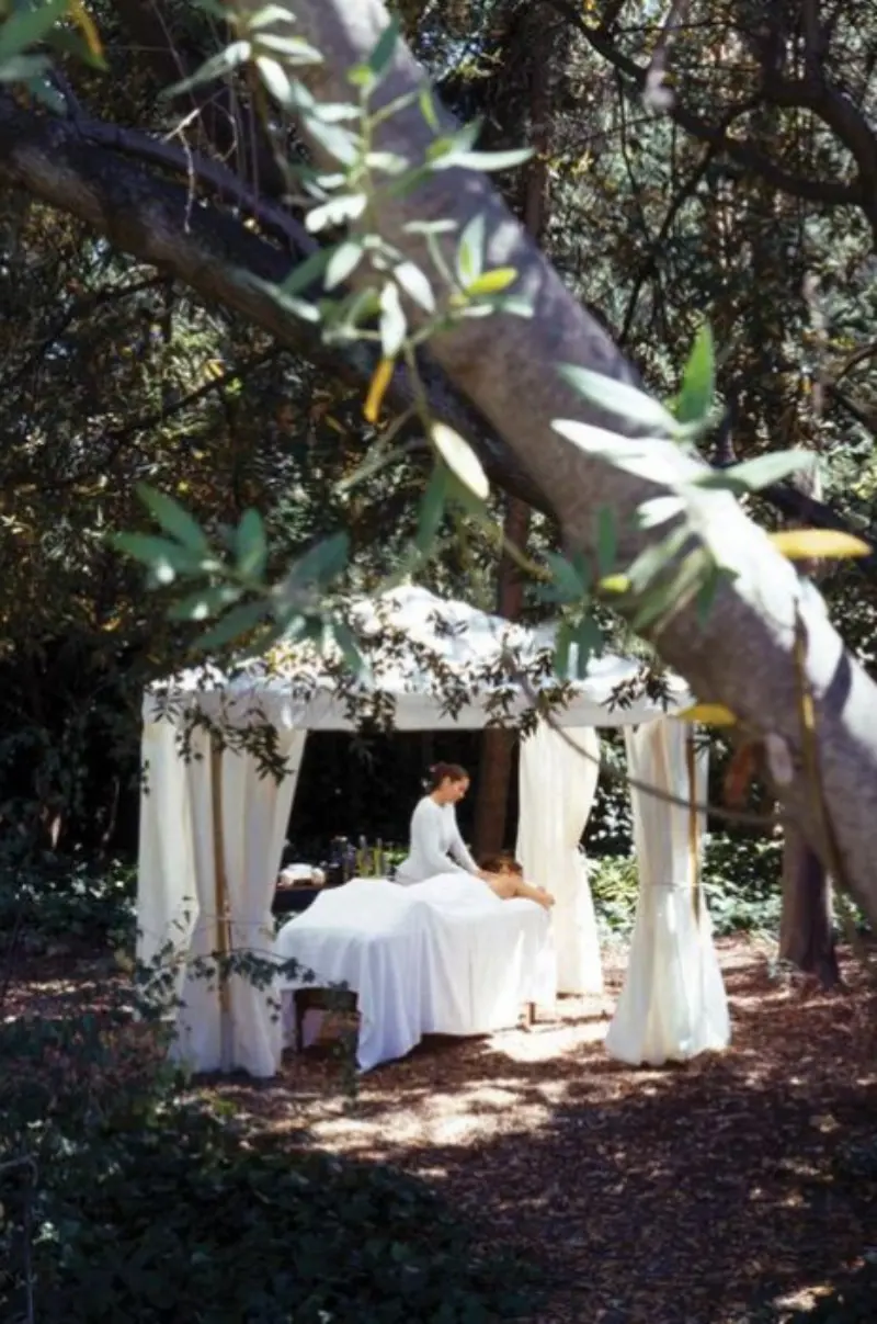 tenda de massagem em casamento