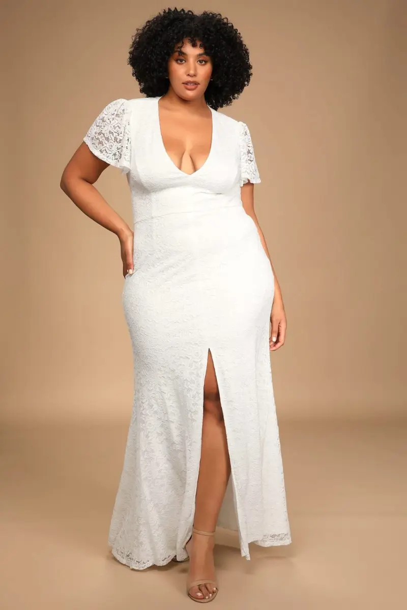vestido plus size para casamento na praia ao por do sol