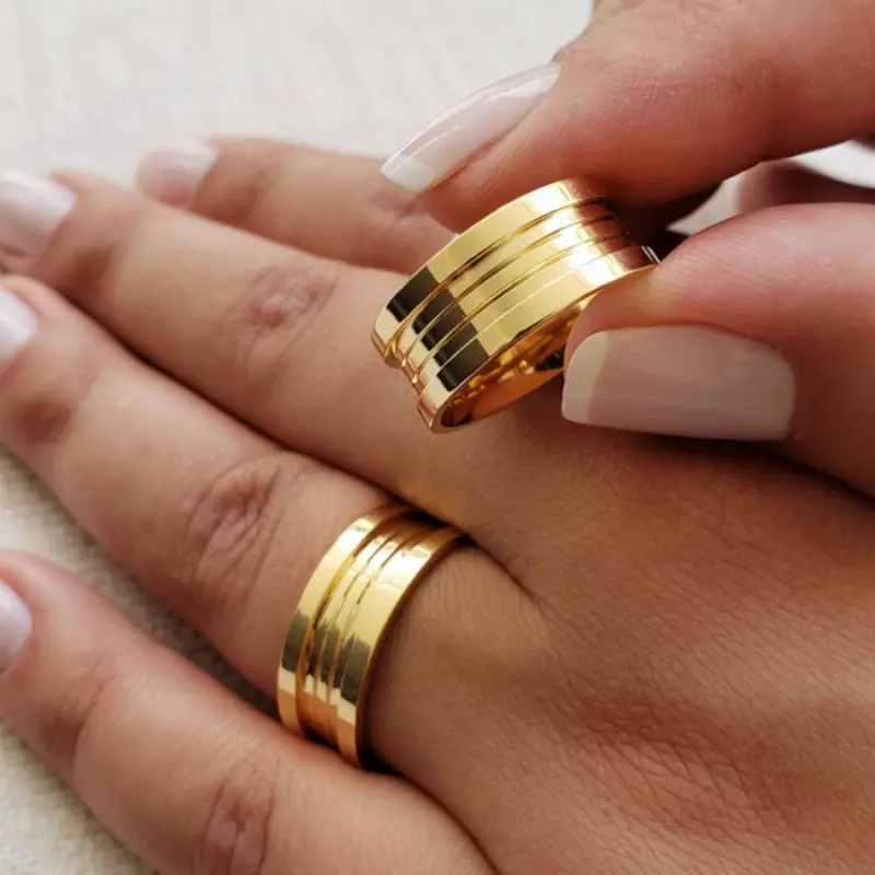 Aliança de casamento grossa anatômica