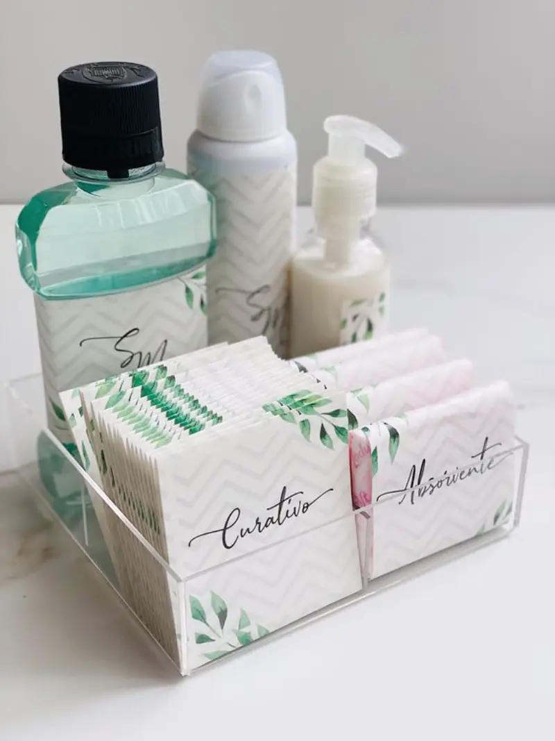 kit simples com itens para banheiro