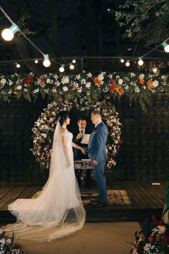 cerimonia de casamento a noite