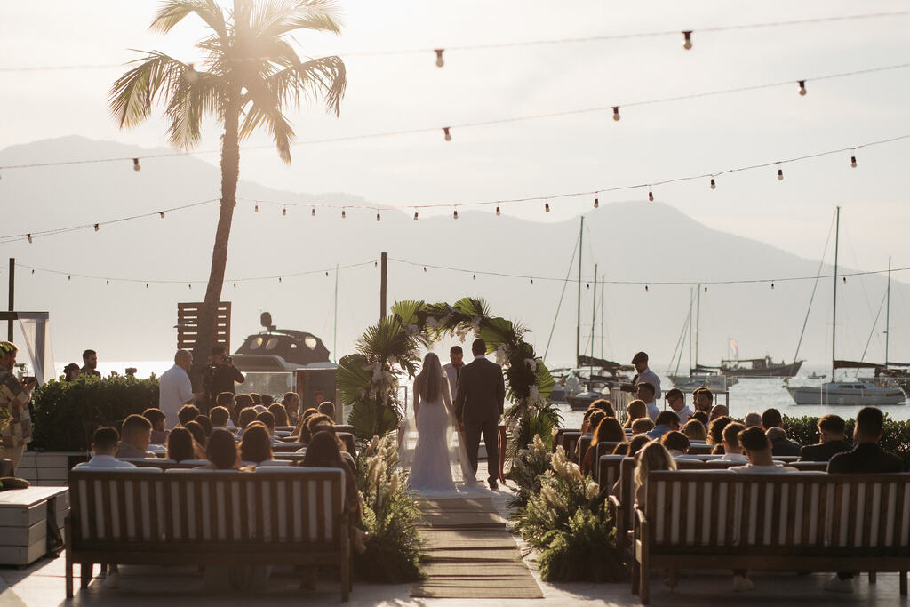 cerimonia de casamento na praia