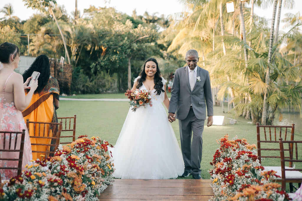 Esse casamento terracota está cheio de inspirações delicadas