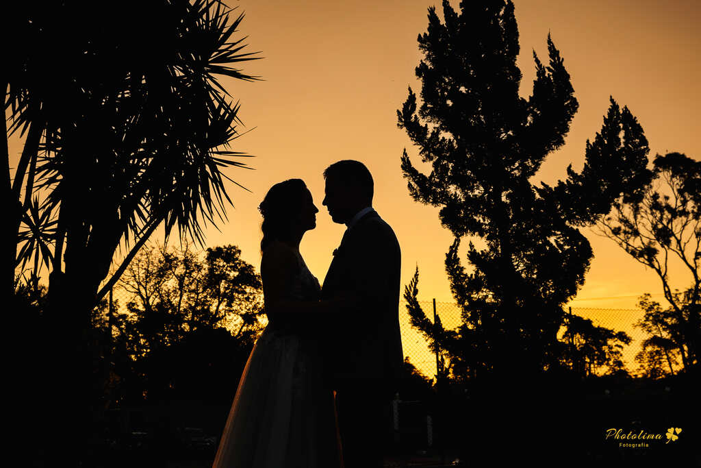 casal ao por do sol Espaço Pietro Eventos