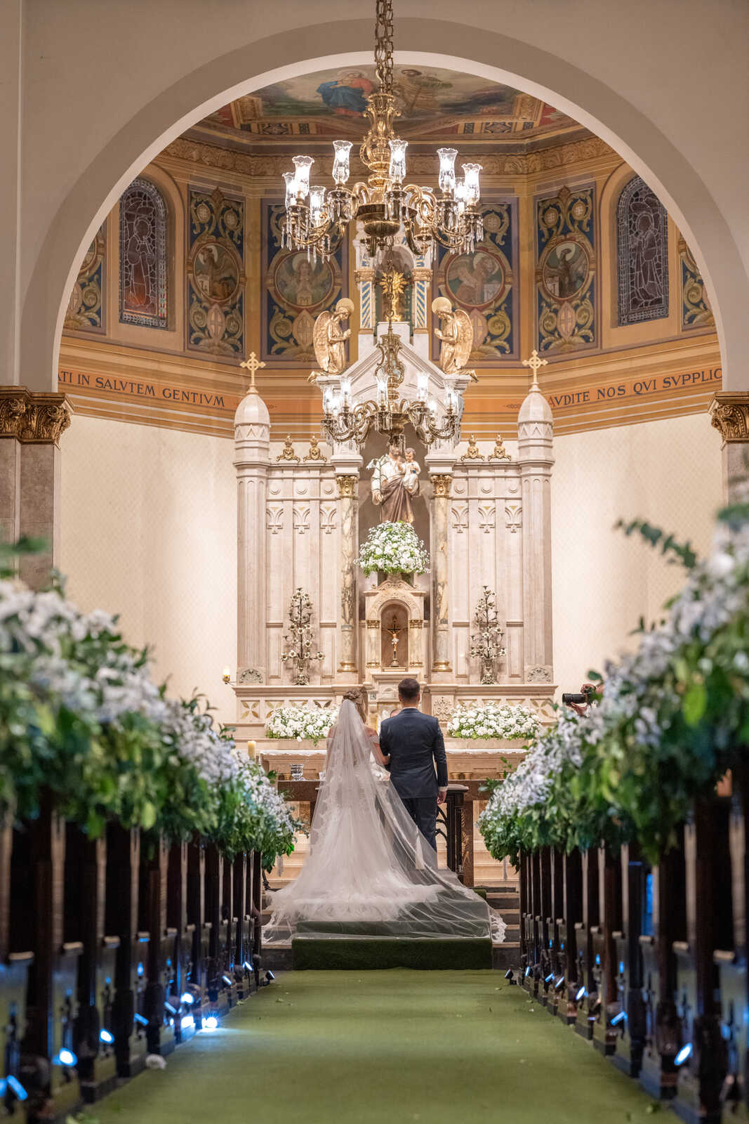 noivos no altar