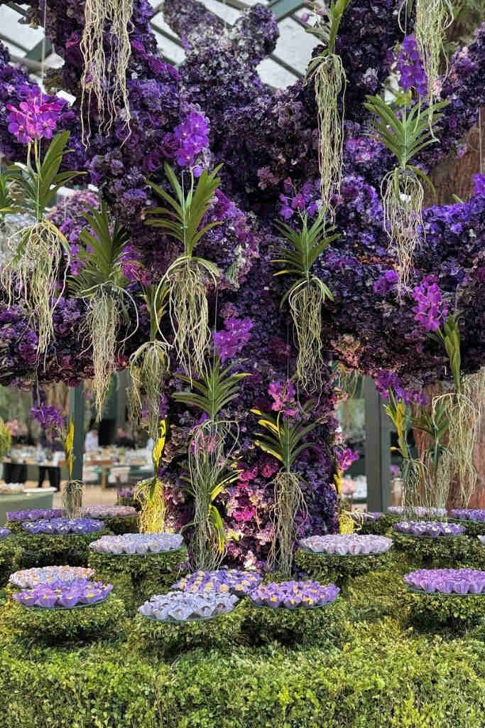 Casamento Roxo: +70 fotos de paleta, decoração e madrinhas