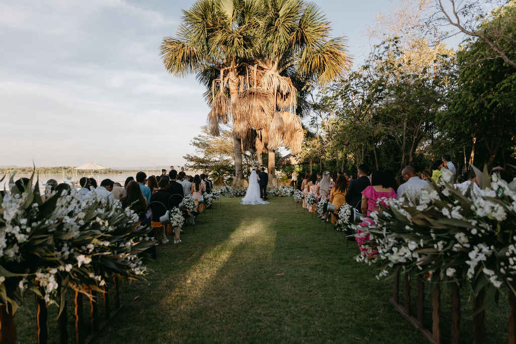 cerimonia de casamento no campo