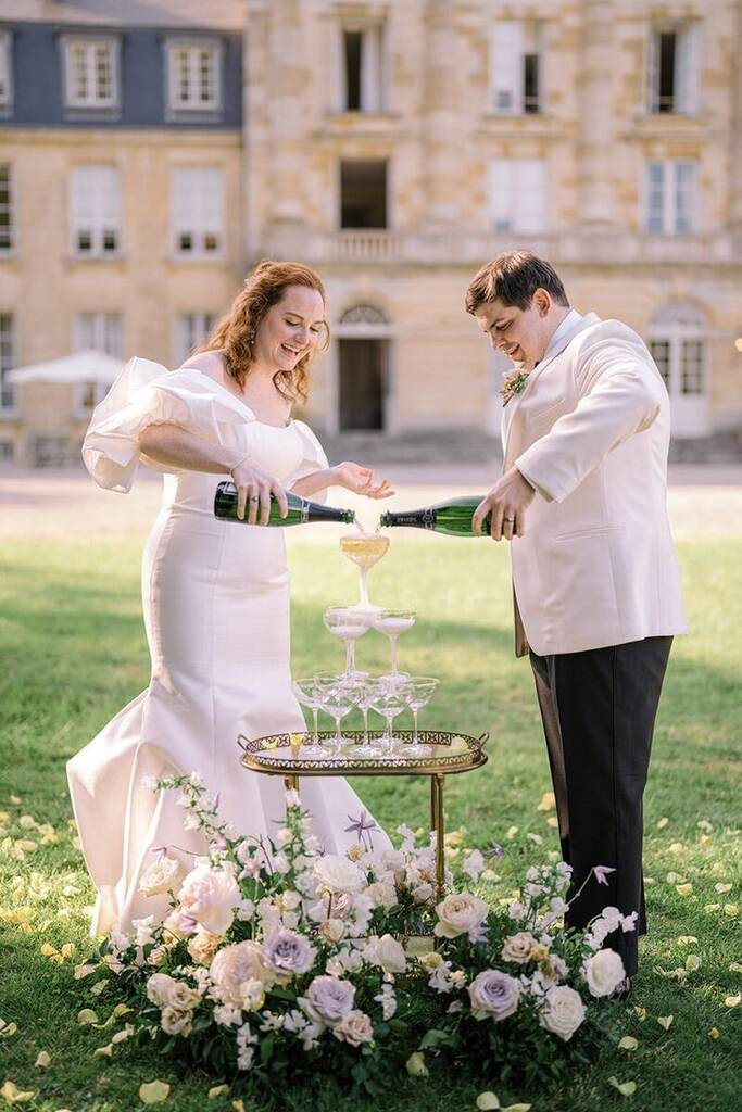 Bolo e Champanhe: descubra sobre esse estilo de casamento